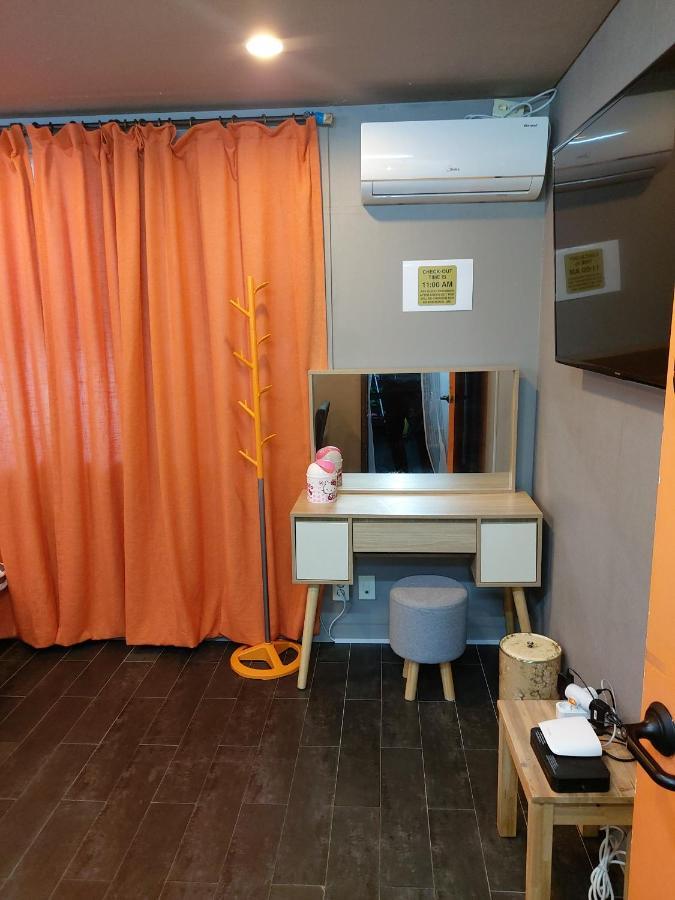 Buzz Guesthouse Hostel Seul Esterno foto