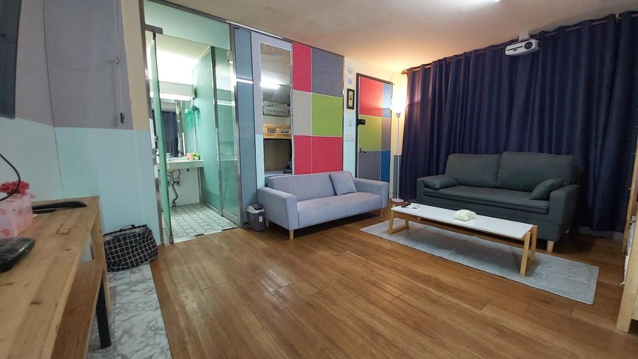 Buzz Guesthouse Hostel Seul Esterno foto