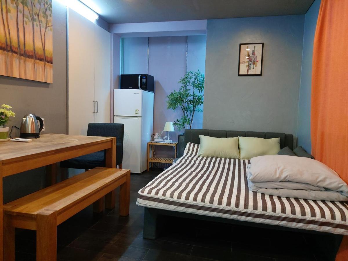 Buzz Guesthouse Hostel Seul Esterno foto