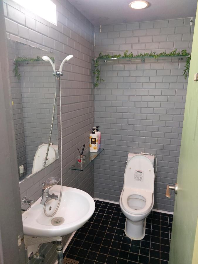 Buzz Guesthouse Hostel Seul Esterno foto