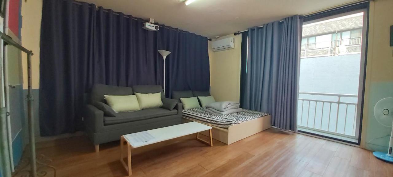 Buzz Guesthouse Hostel Seul Esterno foto